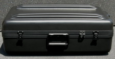 DX-2517-8FW Deluxe Wheeled Case